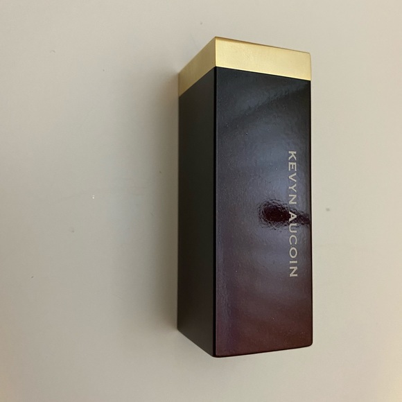 Kevyn aucoin lipstick - Picture 3 of 4